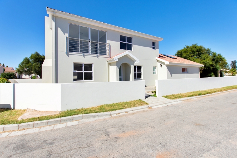 3 Bedroom Property for Sale in Port Owen Western Cape